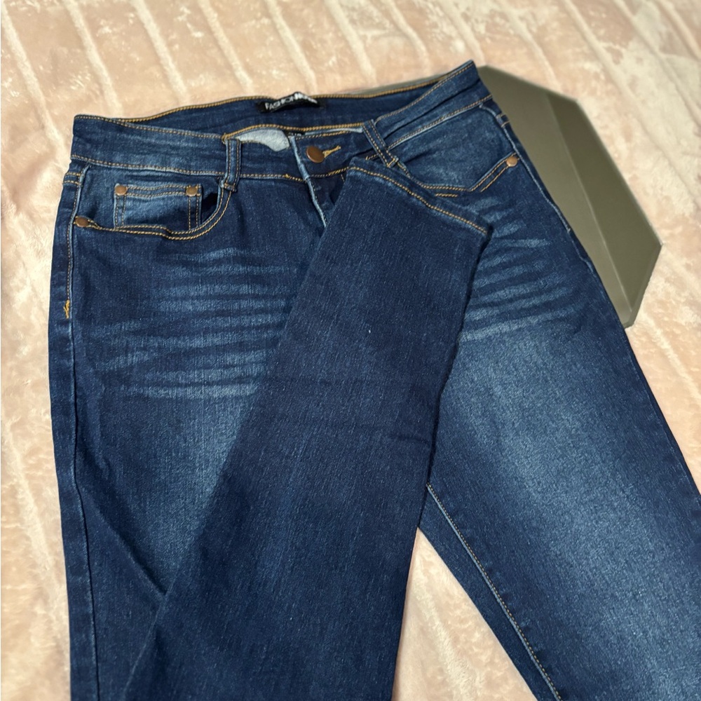 Fashion Nova Blue Skinny Jeans with Stretch